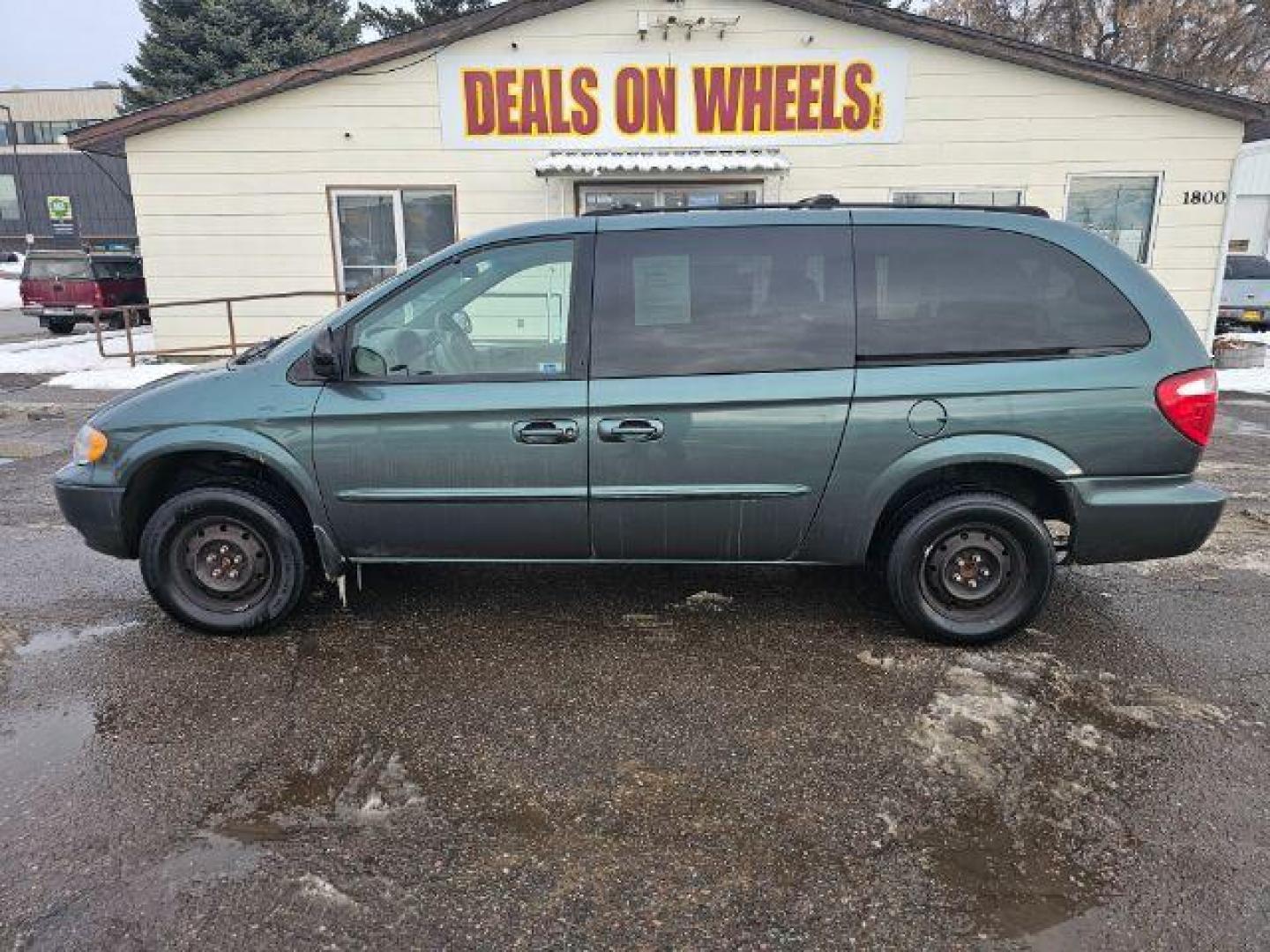 2003 Chrysler Town and Country LX FWD (2C4GP443X3R) with an 3.3L V6 OHV 12V FFV engine, 4-Speed Automatic transmission, located at 1800 West Broadway, Missoula, 59808, (406) 543-1986, 46.881348, -114.023628 - Photo#5