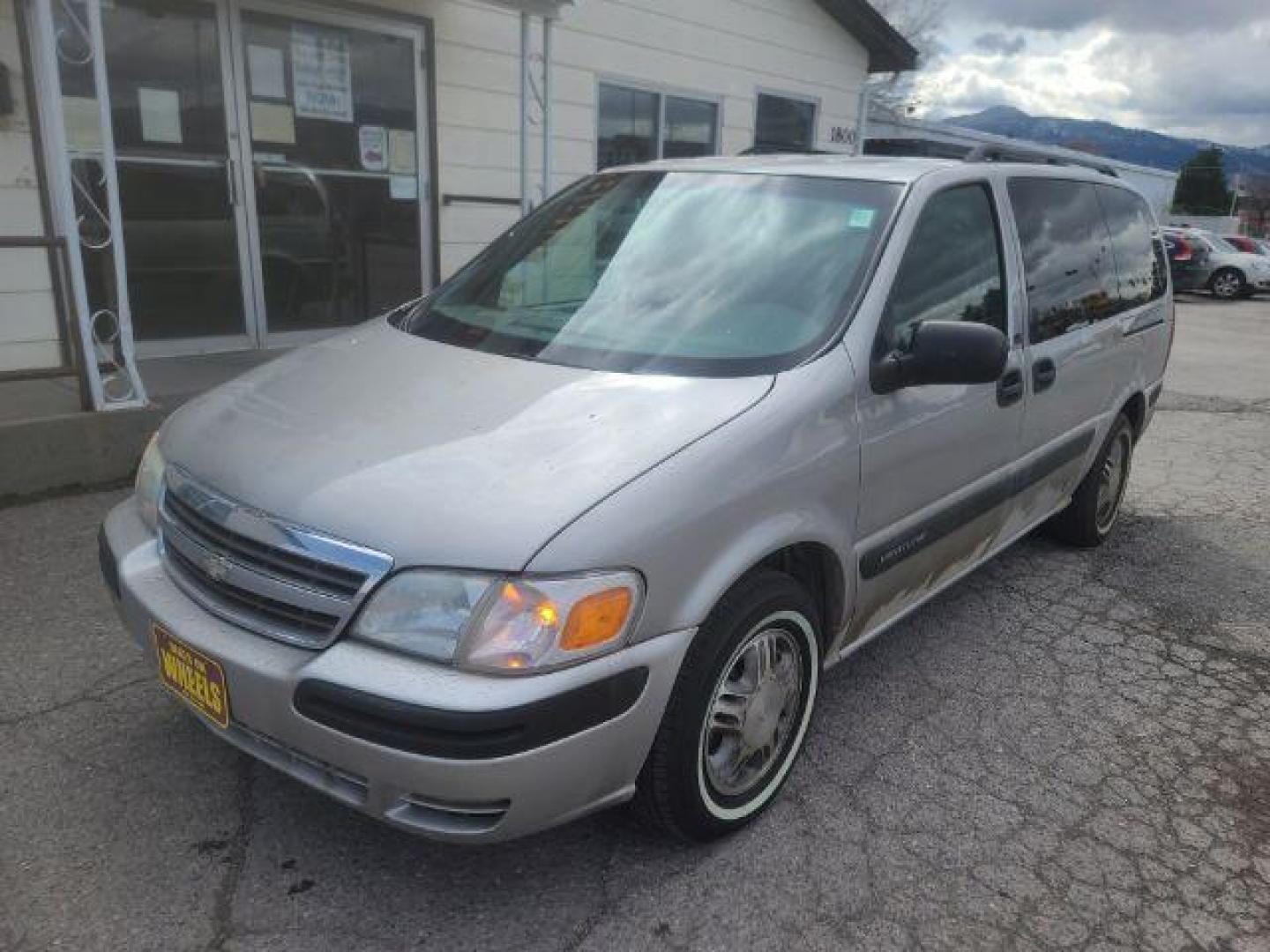 2004 Chevrolet Venture LS Ext. (1GNDX03E84D) with an 3.4L V6 OHV 12V engine, 4-Speed Automatic transmission, located at 1800 West Broadway, Missoula, 59808, (406) 543-1986, 46.881348, -114.023628 - Photo#0