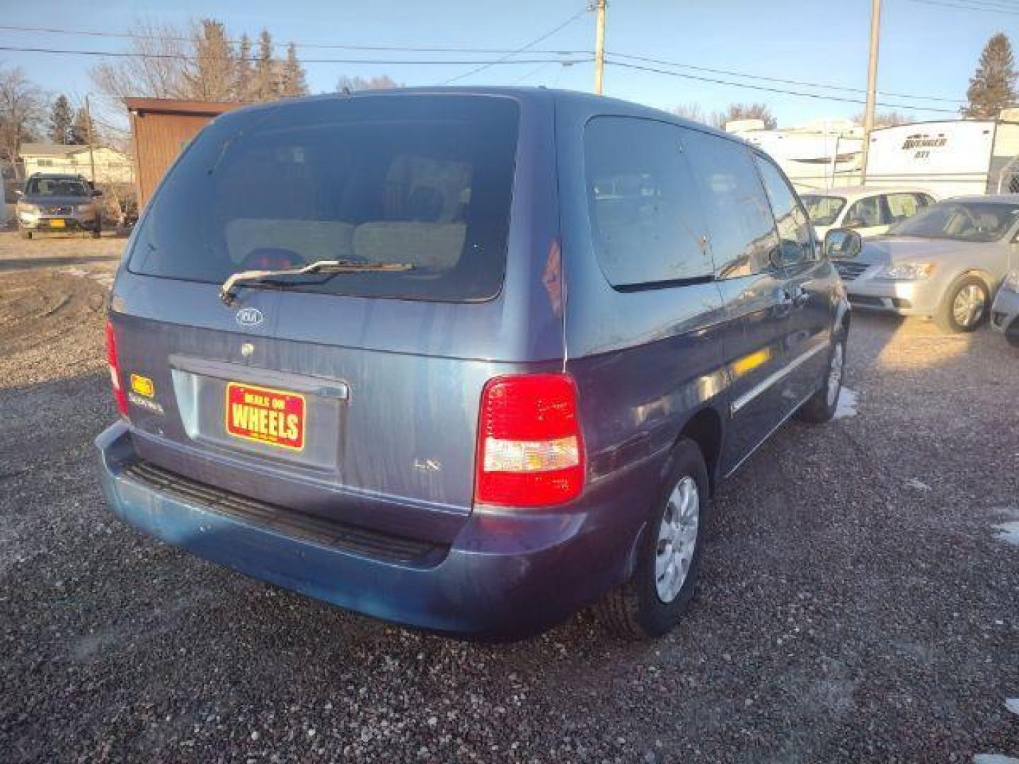 2004 Kia Sedona LX (KNDUP131X46) with an 3.5L V6 DOHC 16V engine, 5-Speed Automatic transmission, located at 4801 10th Ave S,, Great Falls, MT, 59405, 0.000000, 0.000000 - Photo#4