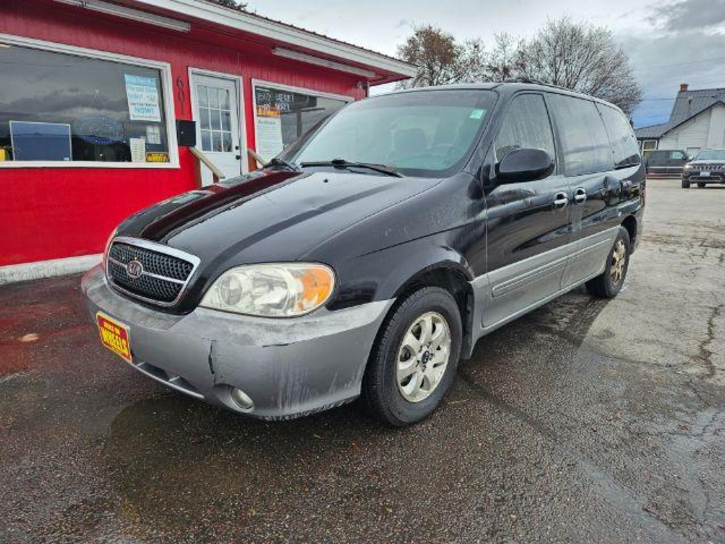 2004 Kia Sedona LX (KNDUP131046) with an 3.5L V6 DOHC 16V engine, 5-Speed Automatic transmission, located at 601 E. Idaho St., Kalispell, MT, 59901, 0.000000, 0.000000 - Photo#0