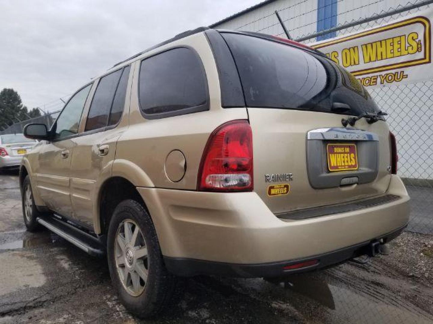 2005 Buick Rainier CXL (5GADT13S452) with an Vortec 4.2L I-6 DOHC engine, located at 1800 West Broadway, Missoula, 59808, (406) 543-1986, 46.881348, -114.023628 - Photo#5