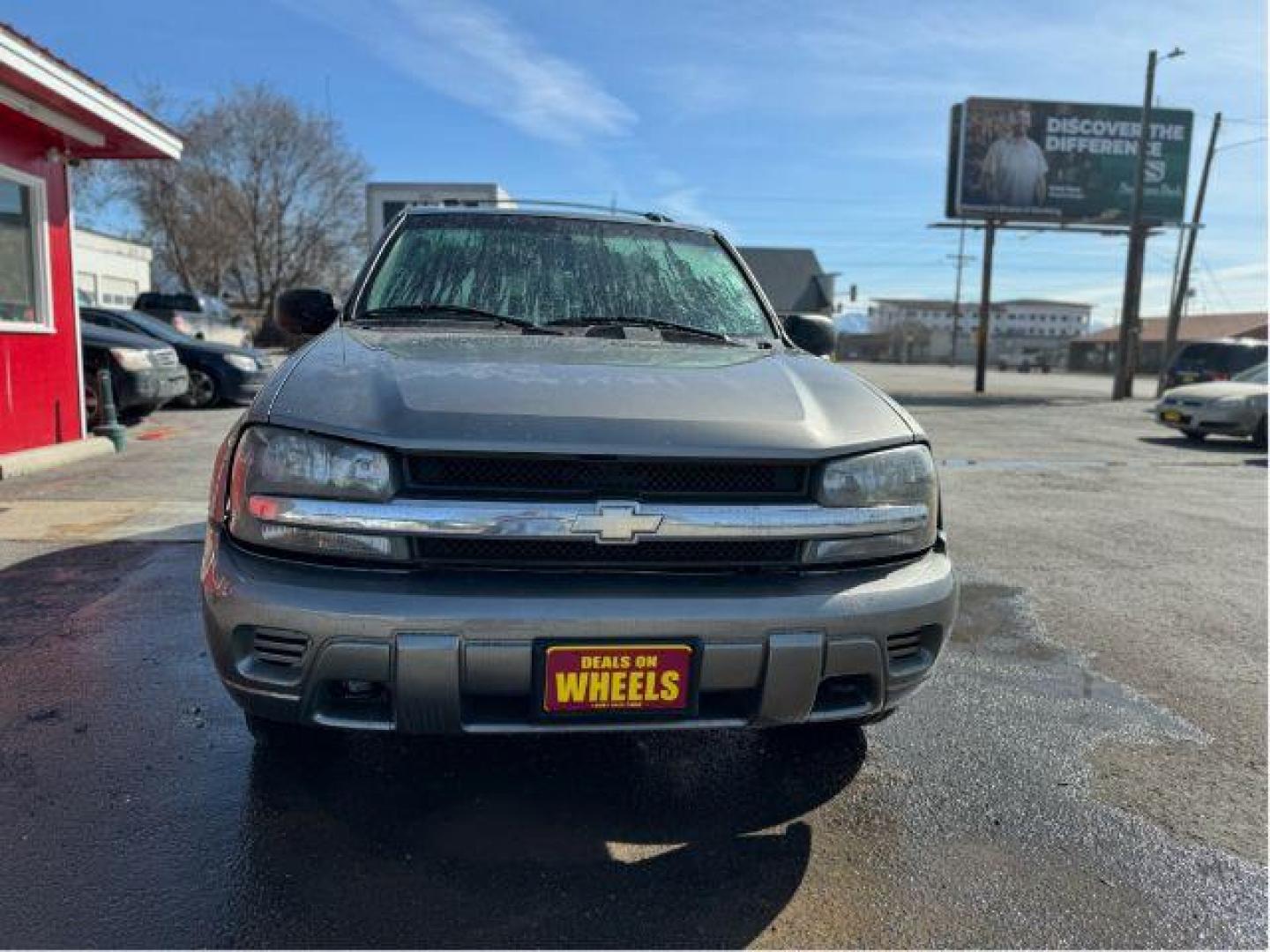 2005 Chevrolet TrailBlazer LS 4WD (1GNDT13S452) with an 4.2L L6 DOHC 24V engine, 4-Speed Automatic transmission, located at 601 E. Idaho St., Kalispell, MT, 59901, 0.000000, 0.000000 - Photo#8