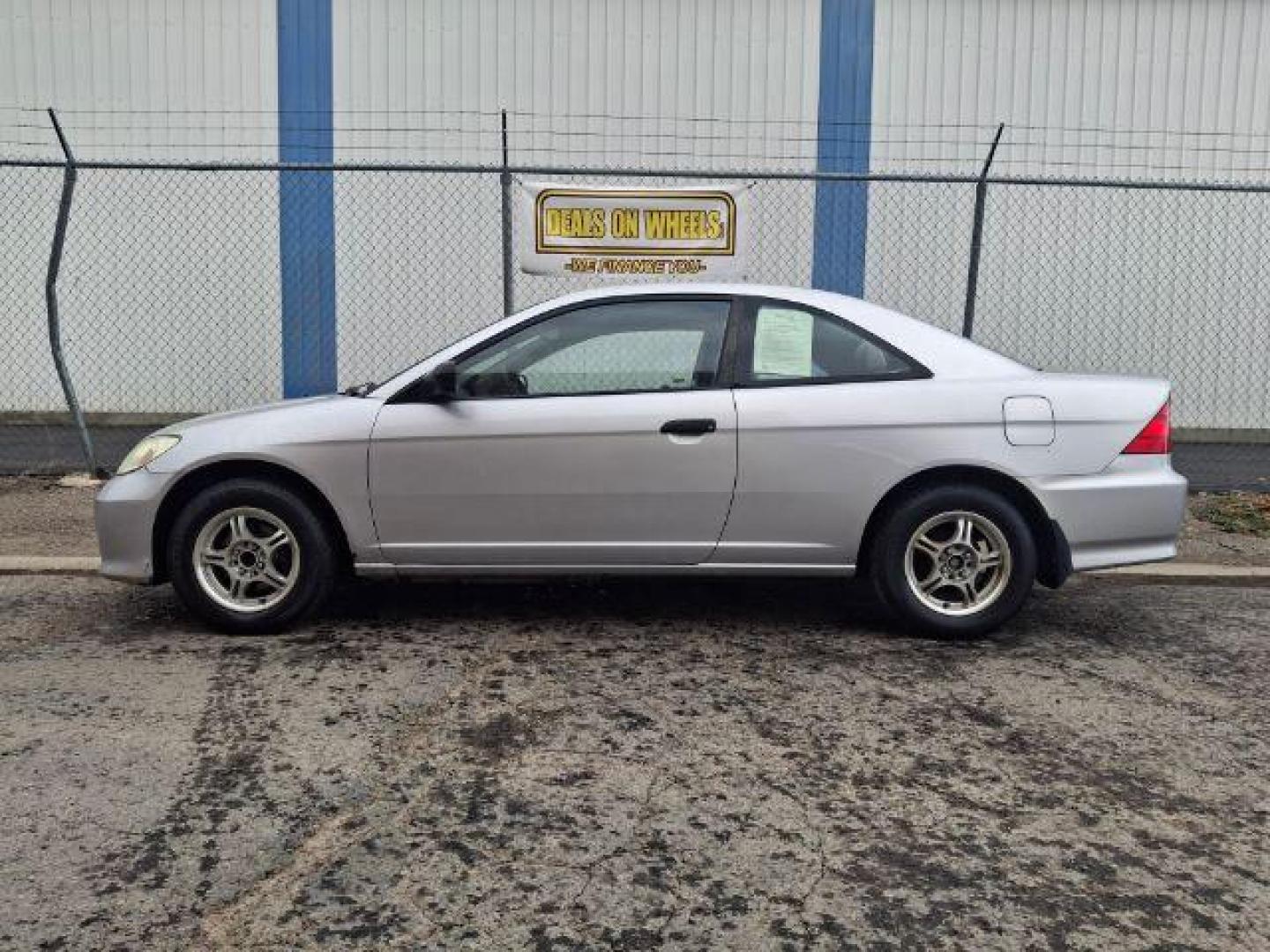 2005 Honda Civic VP Coupe w/ Front Si (1HGEM21385L) with an 1.7L L4 SOHC 16V engine, 5-Speed Manual transmission, located at 1800 West Broadway, Missoula, 59808, (406) 543-1986, 46.881348, -114.023628 - Photo#6