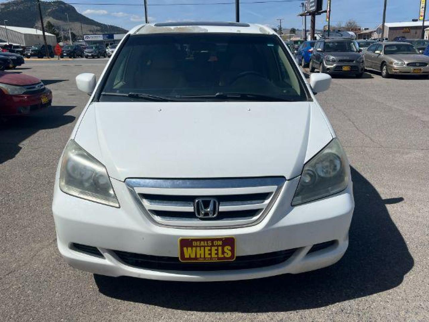 2005 Honda Odyssey EX w/ Leather DVD (5FNRL38745B) with an 3.5L V6 SOHC 24V engine, 5-Speed Automatic transmission, located at 1821 N Montana Ave., Helena, MT, 59601, 0.000000, 0.000000 - Photo#1