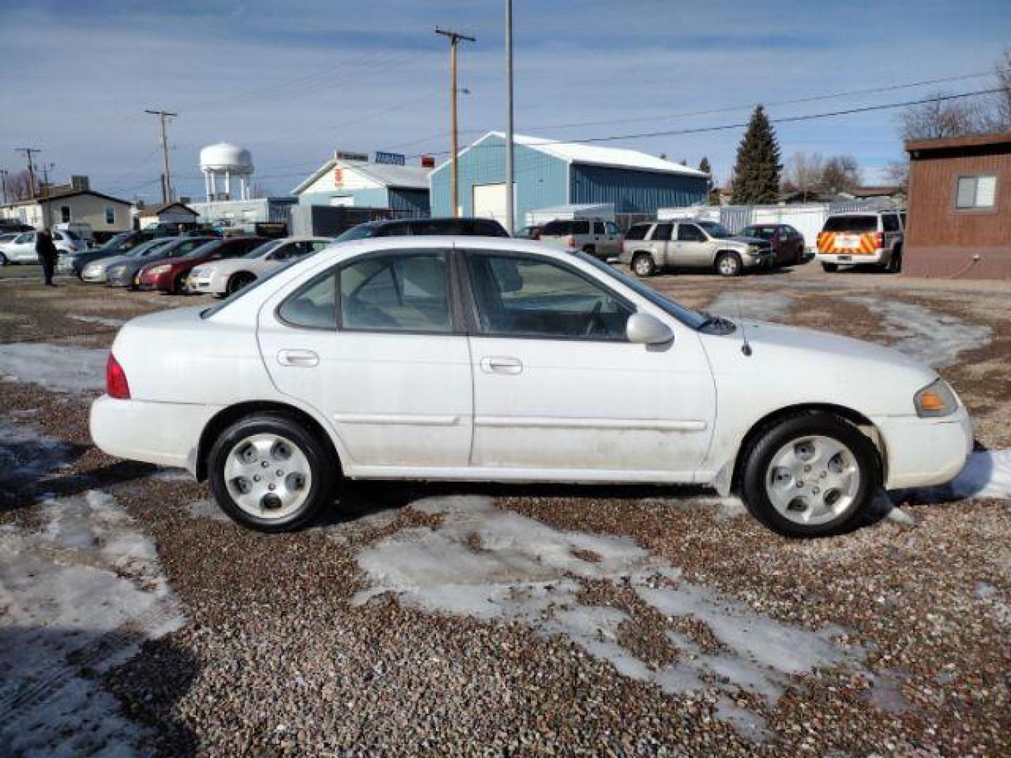 2005 Nissan Sentra 1.8 S (3N1CB51A35L) with an 1.8L L4 DOHC 16V engine, located at 4801 10th Ave S,, Great Falls, MT, 59405, 0.000000, 0.000000 - Photo#5