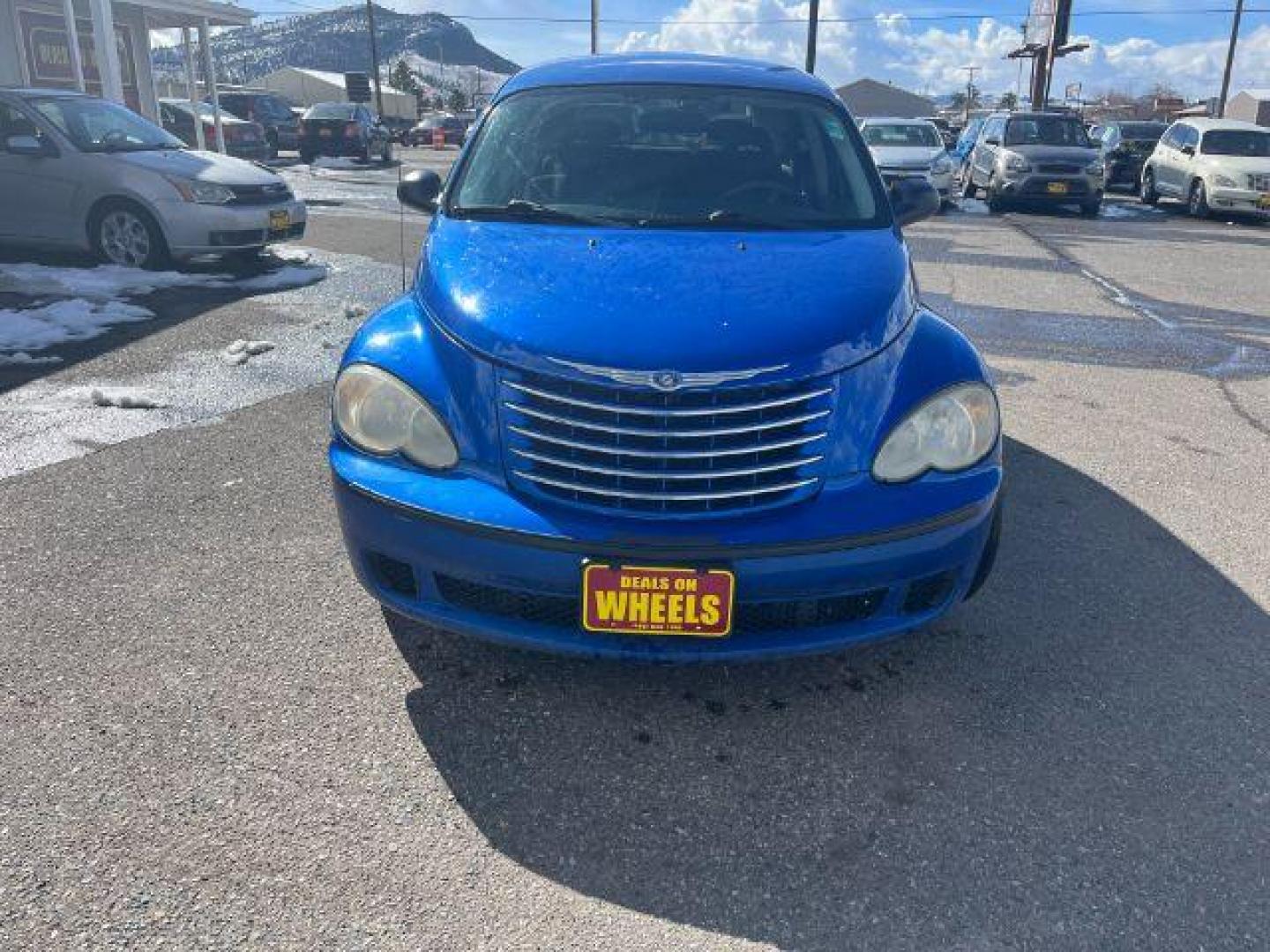 2006 Chrysler PT Cruiser Touring Edition (3A4FY58B46T) with an 2.4L L4 DOHC 16V engine, located at 1821 N Montana Ave., Helena, MT, 59601, 0.000000, 0.000000 - Photo#2