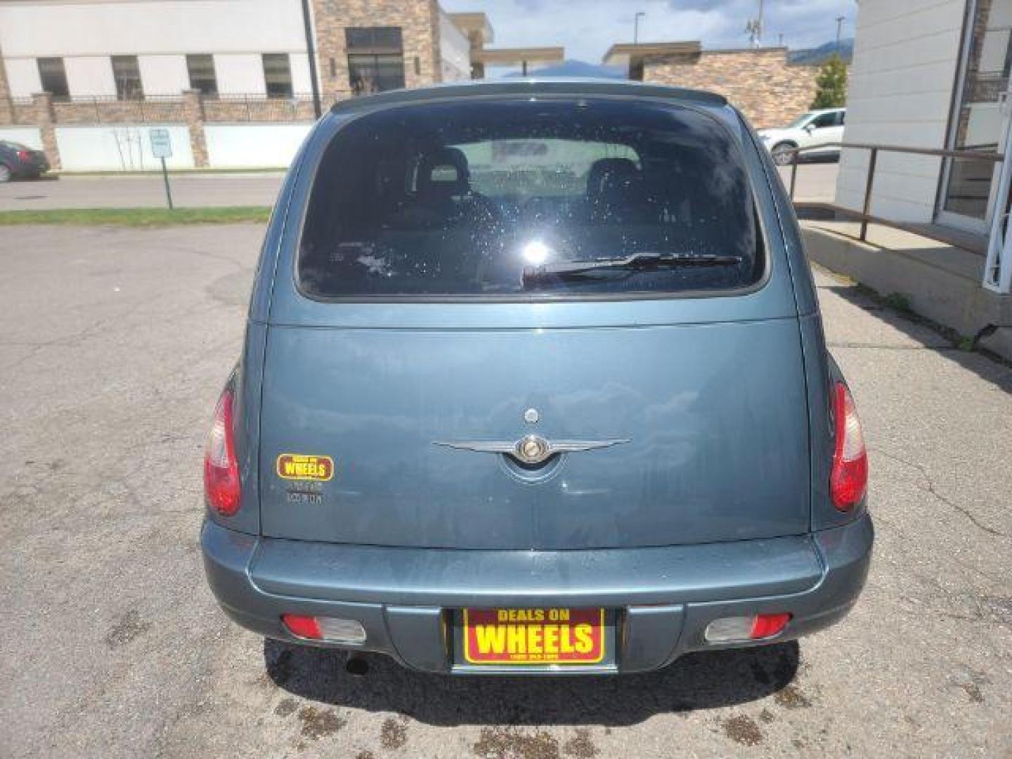 2006 Chrysler PT Cruiser Limited Edition (3A8FY68B06T) with an 2.4L L4 DOHC 16V engine, located at 1800 West Broadway, Missoula, 59808, (406) 543-1986, 46.881348, -114.023628 - Photo#4