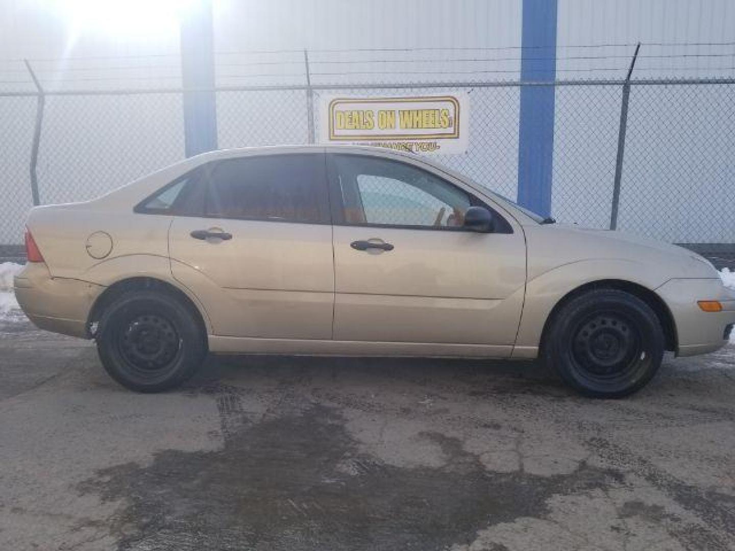 2006 Ford Focus ZX4 S (1FAFP34N66W) with an 2.0L L4 DOHC 16V engine, located at 1800 West Broadway, Missoula, 59808, (406) 543-1986, 46.881348, -114.023628 - Photo#3