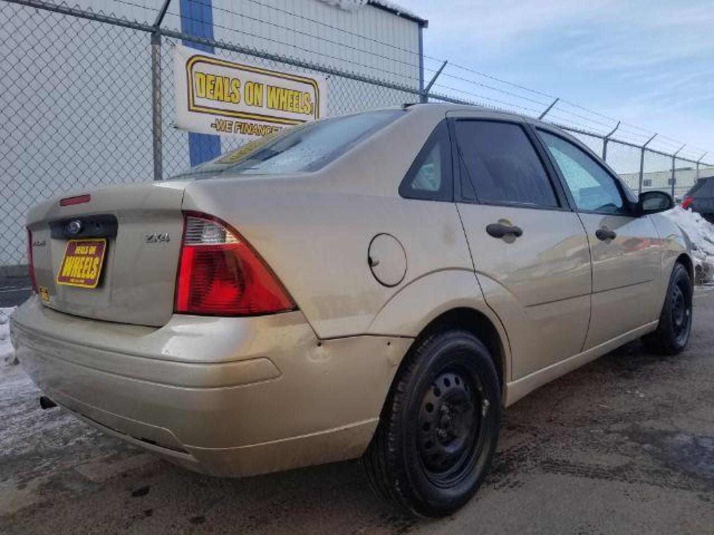 2006 Ford Focus ZX4 S (1FAFP34N66W) with an 2.0L L4 DOHC 16V engine, located at 1800 West Broadway, Missoula, 59808, (406) 543-1986, 46.881348, -114.023628 - Photo#4