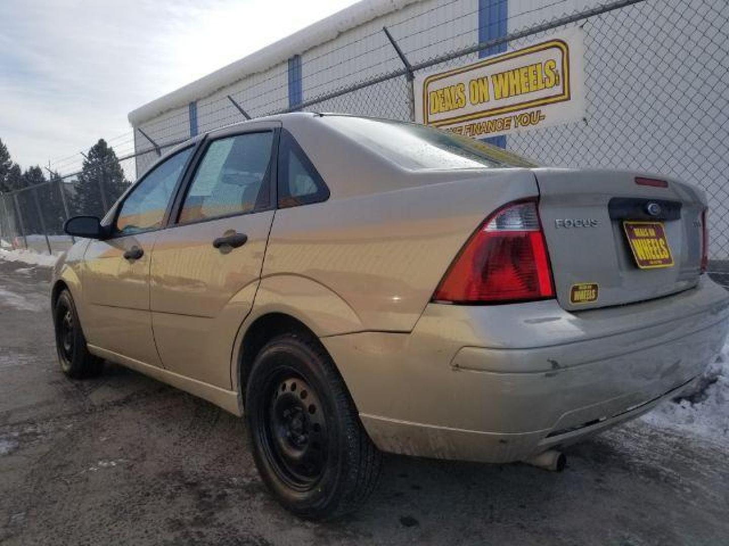 2006 Ford Focus ZX4 S (1FAFP34N66W) with an 2.0L L4 DOHC 16V engine, located at 1800 West Broadway, Missoula, 59808, (406) 543-1986, 46.881348, -114.023628 - Photo#5