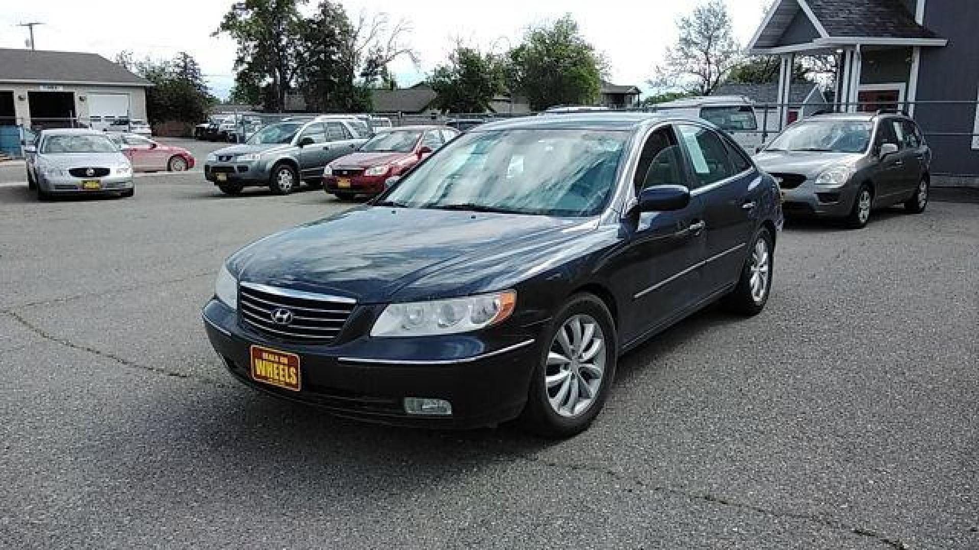 2006 BLUE HYUNDAI AZERA Limited (KMHFC46F76A) , located at 1821 N Montana Ave., Helena, MT, 59601, 0.000000, 0.000000 - Photo#0