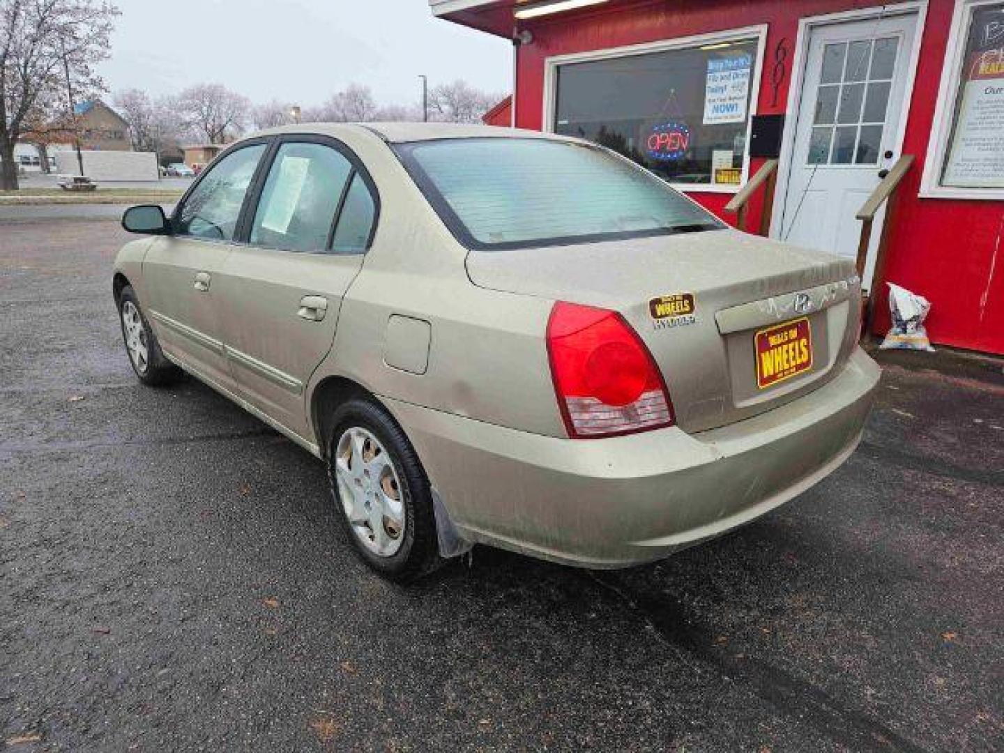 2006 Hyundai Elantra GLS 4-Door (KMHDN46D96U) with an 2.0L L4 DOHC 16V engine, located at 601 E. Idaho St., Kalispell, MT, 59901, 0.000000, 0.000000 - Photo#2