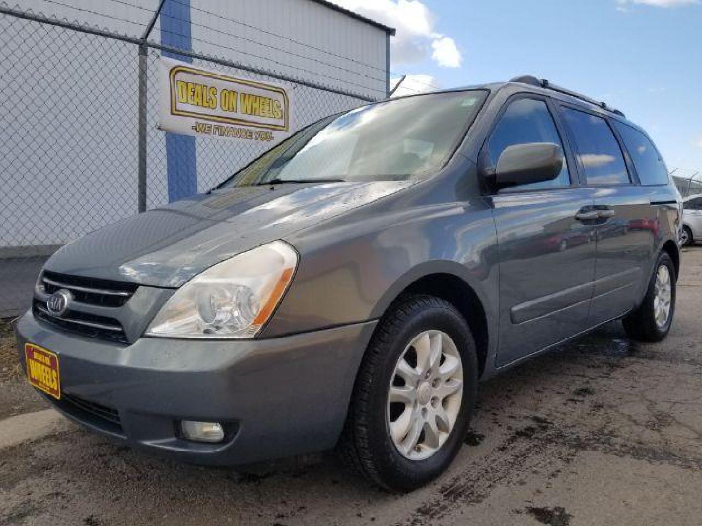 2006 Kia Sedona EX (KNDMB233866) with an 3.5L V6 DOHC 24V engine, 5-Speed Automatic transmission, located at 4047 Montana Ave., Billings, MT, 59101, 45.770847, -108.529800 - Photo#0