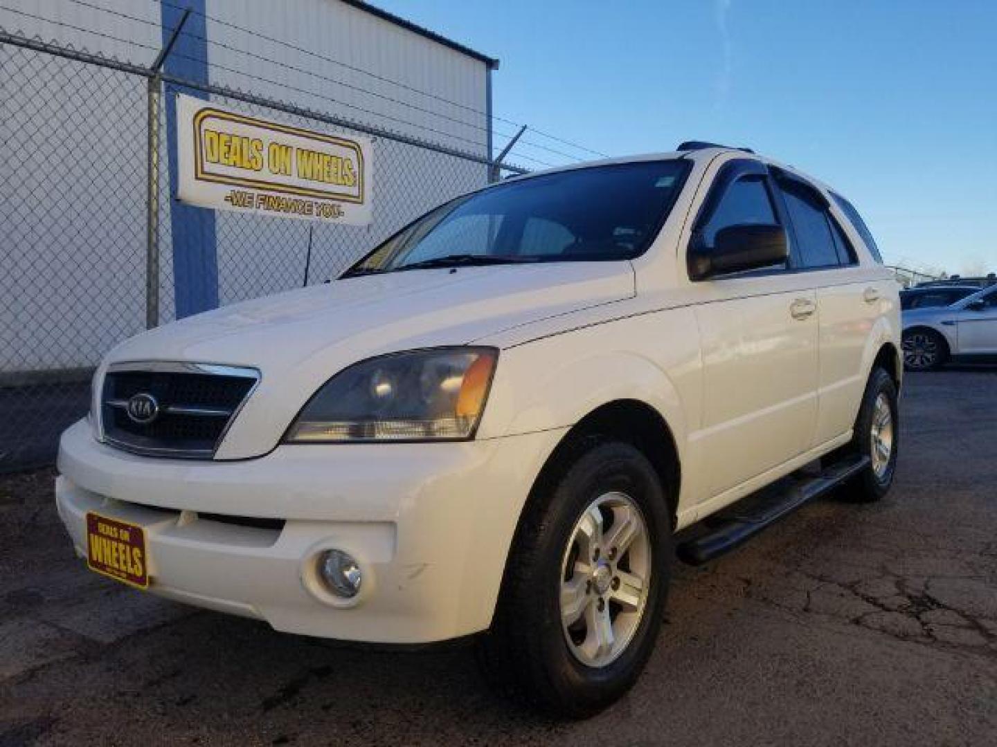 2006 Kia Sorento LX 4WD (KNDJC733865) with an 3.5L V6 DOHC 16V engine, located at 601 E. Idaho St., Kalispell, MT, 59901, 0.000000, 0.000000 - Photo#0