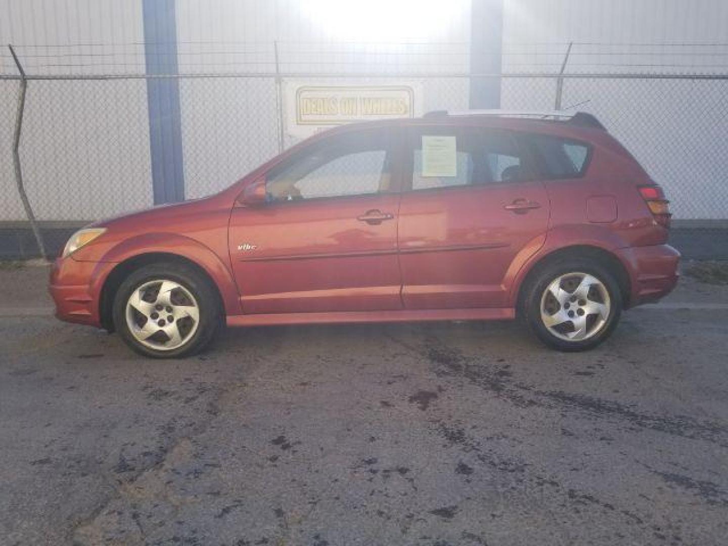 2006 Pontiac Vibe Base (5Y2SL658X6Z) with an 1.8L L4 DOHC 16V engine, located at 4801 10th Ave S,, Great Falls, MT, 59405, 0.000000, 0.000000 - Photo#2