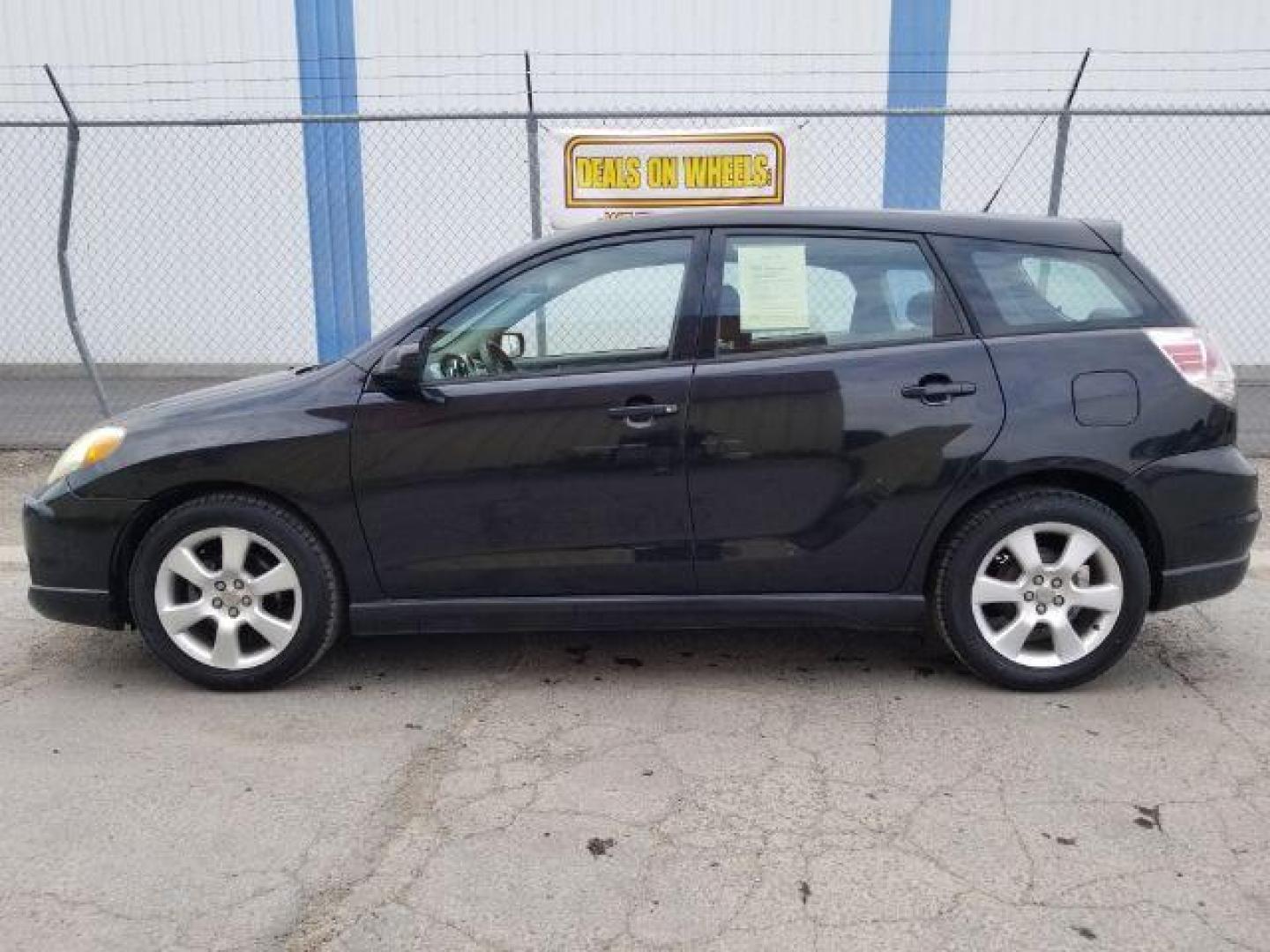 2006 Toyota Matrix XR 2WD (2T1KR32E86C) with an 1.8L L4 DOHC 16V engine, located at 4801 10th Ave S,, Great Falls, MT, 59405, 0.000000, 0.000000 - Photo#2