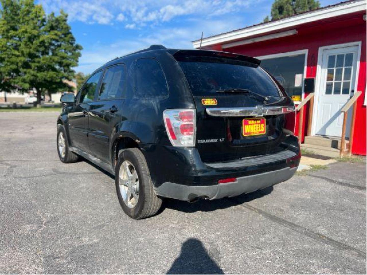 2007 Chevrolet Equinox LT1 AWD (2CNDL73F276) with an 3.4L V6 OHV 12V engine, 5-Speed Automatic transmission, located at 601 E. Idaho St., Kalispell, MT, 59901, 0.000000, 0.000000 - Photo#2