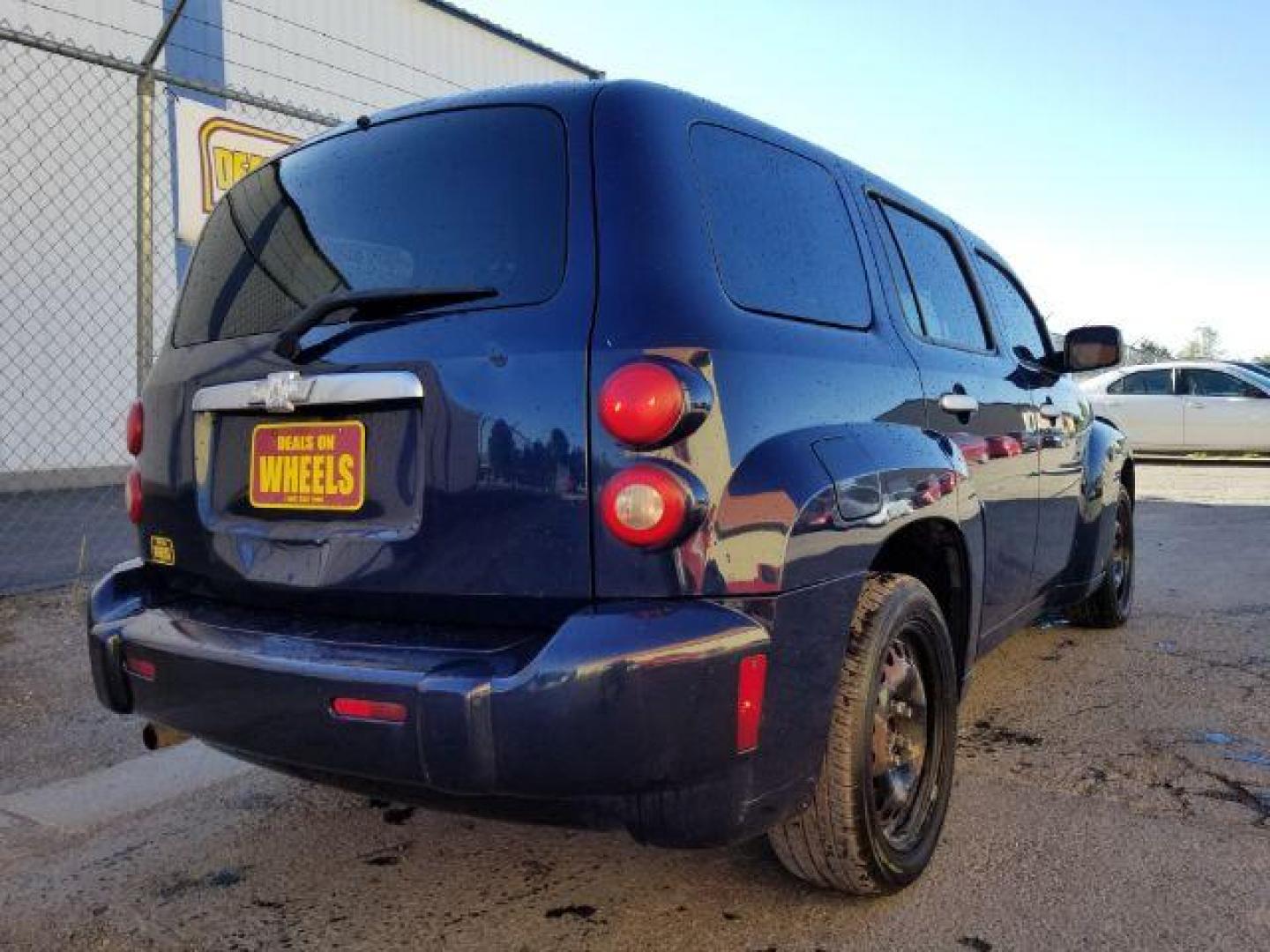 2007 Chevrolet HHR LS (3GNDA13D97S) with an 2.2L L4 DOHC 16V engine, 4-Speed Automatic transmission, located at 4801 10th Ave S,, Great Falls, MT, 59405, 0.000000, 0.000000 - Photo#4