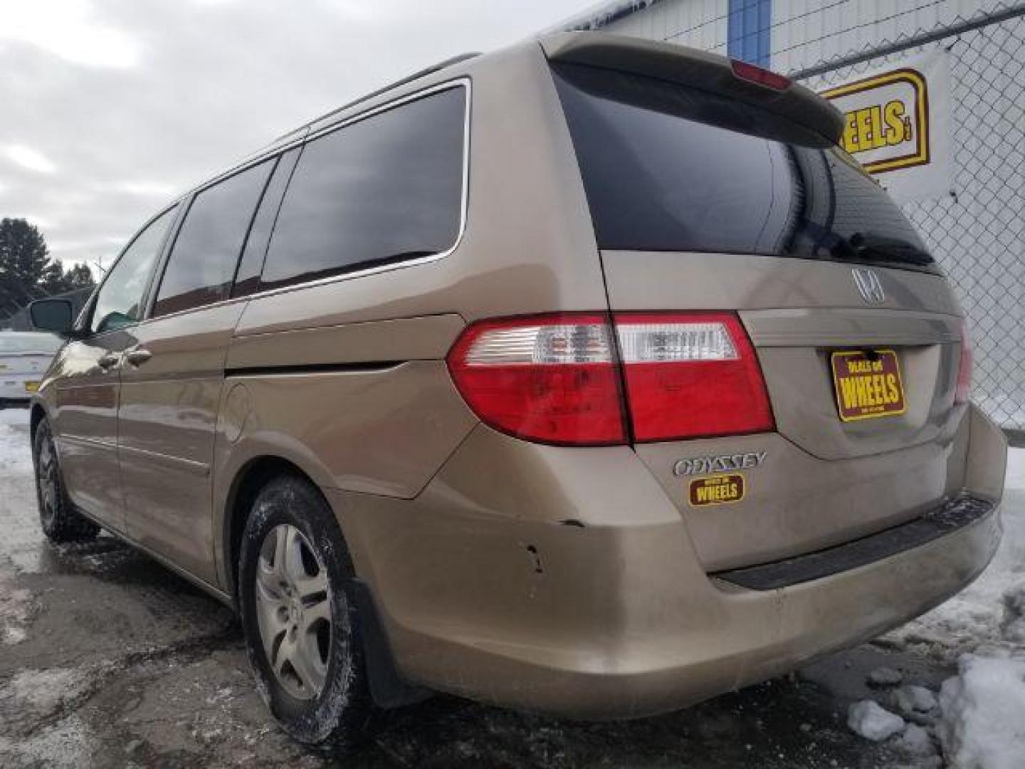 2007 Honda Odyssey EX-L (5FNRL38697B) , located at 4047 Montana Ave., Billings, MT, 59101, 45.770847, -108.529800 - Photo#5