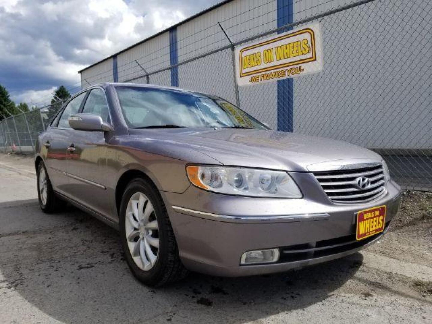 2007 Hyundai Azera Limited (KMHFC46F67A) with an 3.8L V6 DOHC 24V engine, 5-Speed Automatic transmission, located at 4047 Montana Ave., Billings, MT, 59101, 45.770847, -108.529800 - Photo#6