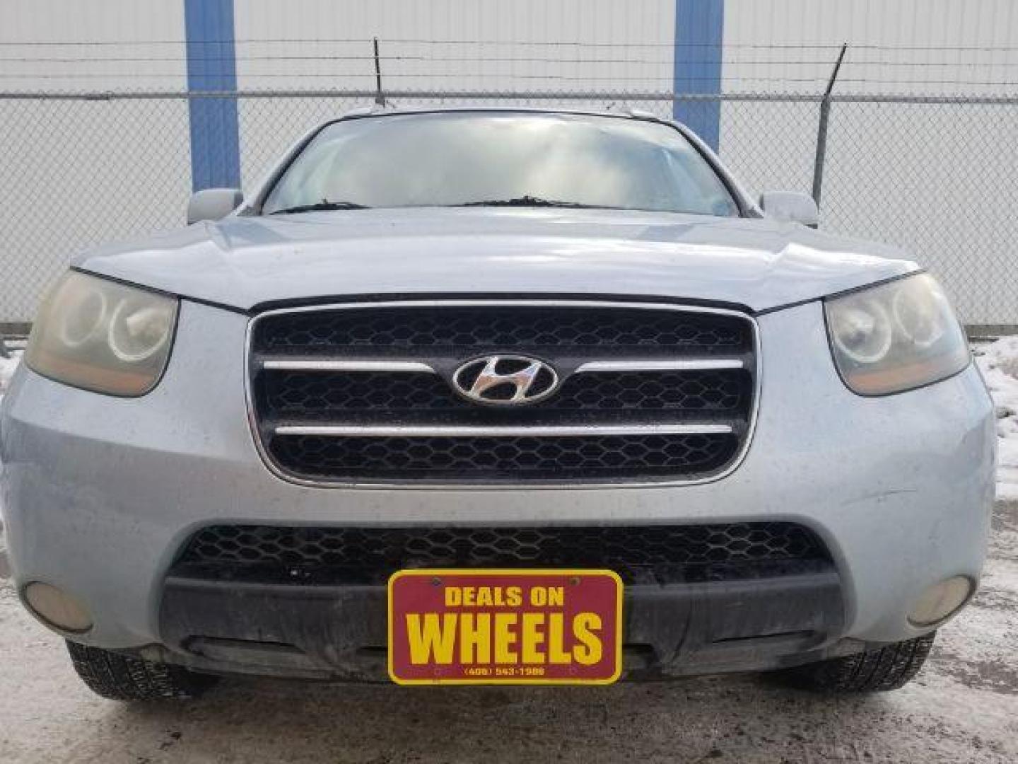 2007 Hyundai Santa Fe Limited (5NMSH13E07H) with an 3.3L V6 DOHC 24V engine, 5-Speed Automatic transmission, located at 4801 10th Ave S,, Great Falls, MT, 59405, 0.000000, 0.000000 - Photo#1