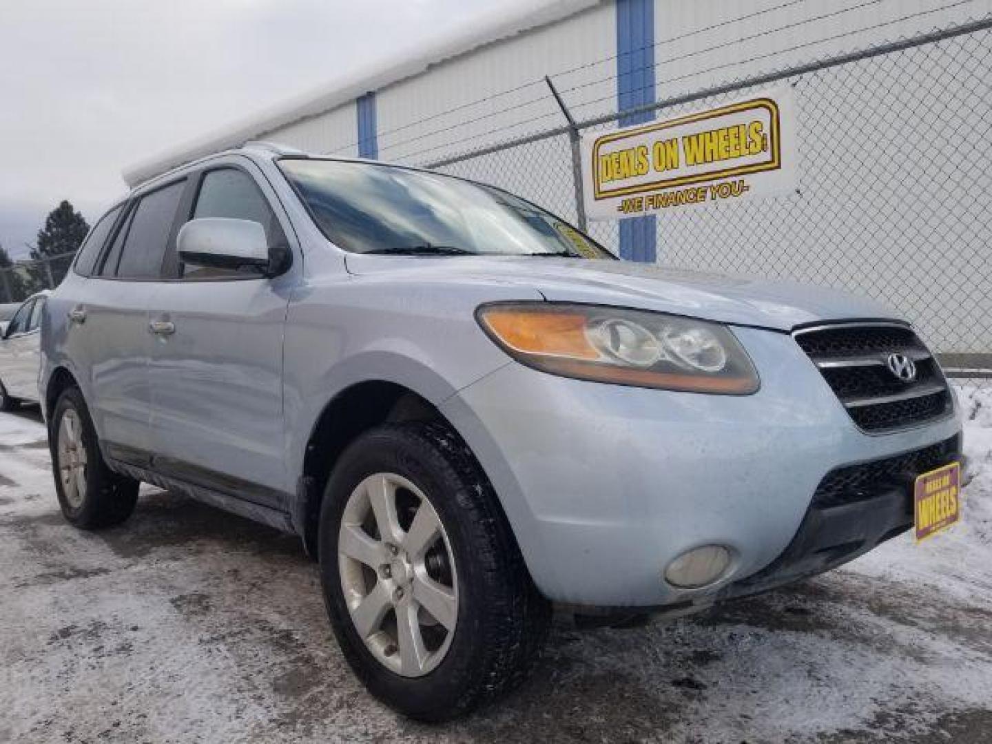 2007 Hyundai Santa Fe Limited (5NMSH13E07H) with an 3.3L V6 DOHC 24V engine, 5-Speed Automatic transmission, located at 4801 10th Ave S,, Great Falls, MT, 59405, 0.000000, 0.000000 - Photo#2