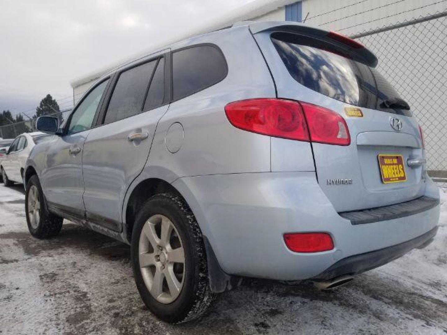 2007 Hyundai Santa Fe Limited (5NMSH13E07H) with an 3.3L V6 DOHC 24V engine, 5-Speed Automatic transmission, located at 4801 10th Ave S,, Great Falls, MT, 59405, 0.000000, 0.000000 - Photo#5