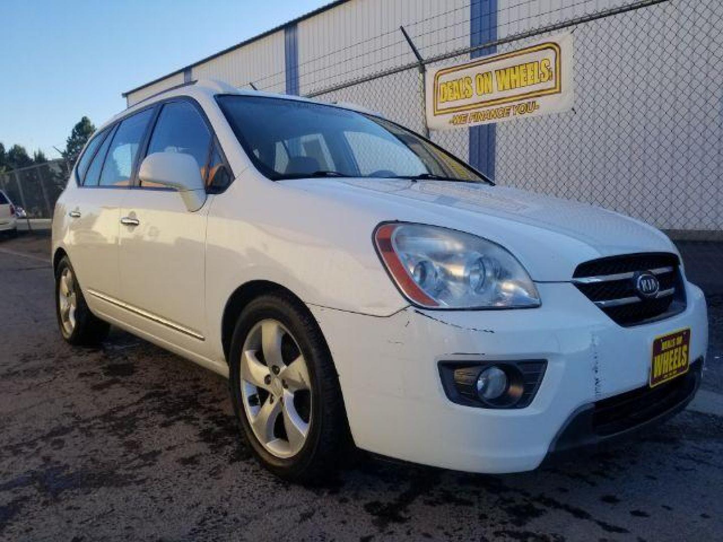 2007 Kia Rondo EX V6 (KNAFG526277) with an 2.7L V6 DOHC 24V engine, 4-Speed Automatic transmission, located at 1800 West Broadway, Missoula, 59808, (406) 543-1986, 46.881348, -114.023628 - Photo#2