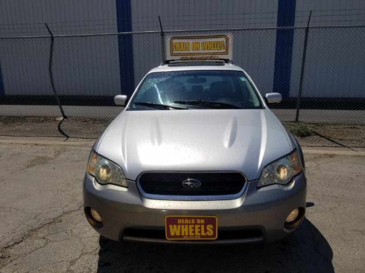 2007 Subaru Outback 2.5i Limited Wagon (4S4BP62C977) with an 2.5L H4 SOHC 16V engine, 4-Speed Automatic transmission, located at 1800 West Broadway, Missoula, 59808, (406) 543-1986, 46.881348, -114.023628 - Photo#1