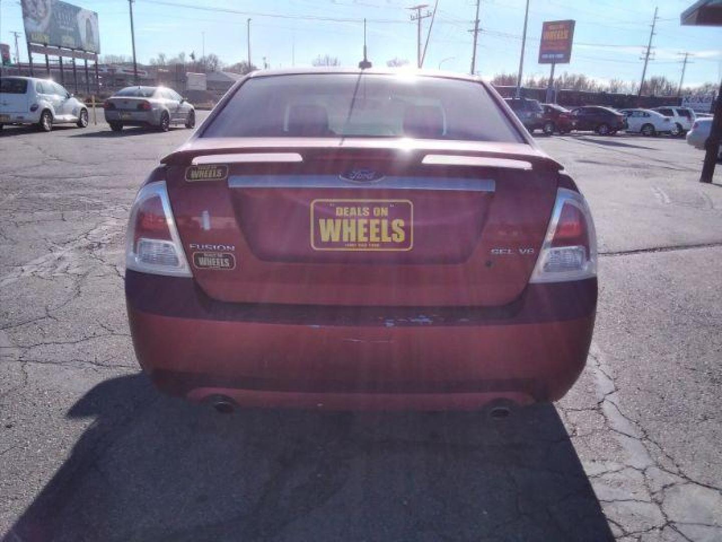 2008 RED FORD FUSION V6 SEL (3FAHP08118R) , located at 4047 Montana Ave., Billings, MT, 59101, 45.770847, -108.529800 - Photo#5