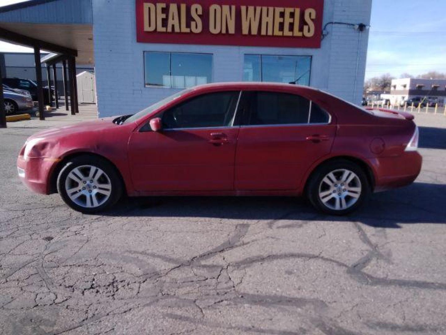 2008 RED FORD FUSION V6 SEL (3FAHP08118R) , located at 4047 Montana Ave., Billings, MT, 59101, 45.770847, -108.529800 - Photo#7