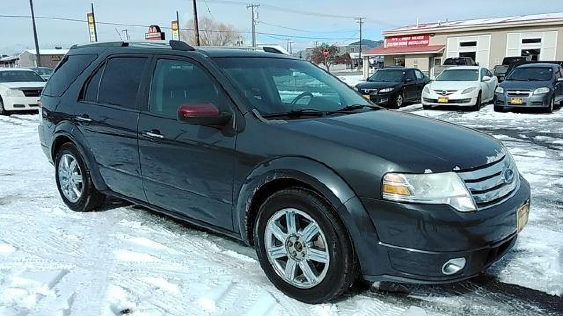 2008 Ford Taurus X Limited AWD (1FMDK06W28G) with an 3.5L V6 DOHC 24V engine, 6-Speed Automatic transmission, located at 1821 N Montana Ave., Helena, MT, 59601, 0.000000, 0.000000 - Photo#1