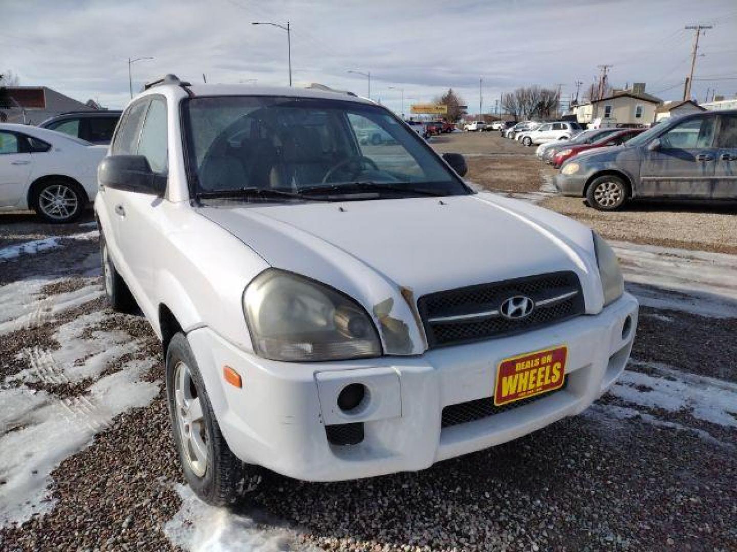 2008 Hyundai Tucson GLS 2.0 2WD (KM8JM12B88U) with an 2.0L L4 DOHC 16V engine, 4-Speed Automatic transmission, located at 4801 10th Ave S,, Great Falls, MT, 59405, 0.000000, 0.000000 - Photo#6