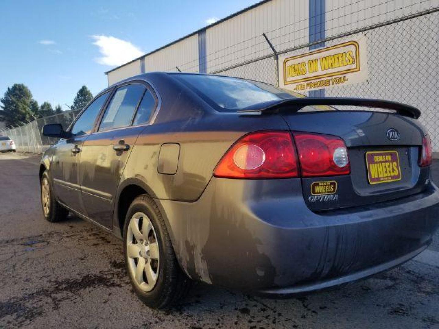 2008 Kia Optima LX (KNAGE123485) with an 2.4L L4 DOHC 16V engine, 4-Speed Automatic transmission, located at 4047 Montana Ave., Billings, MT, 59101, 45.770847, -108.529800 - Photo#5