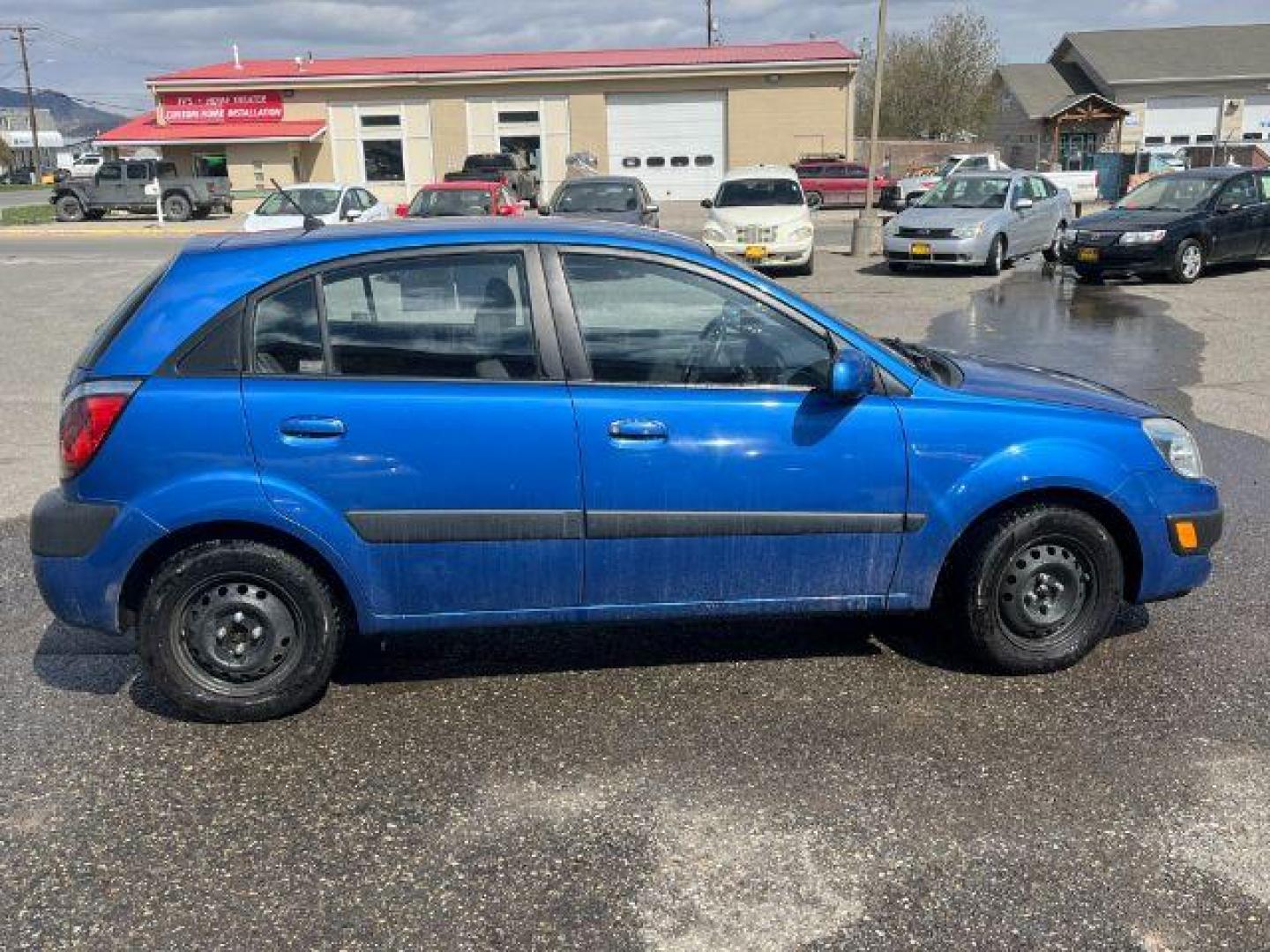 2008 Kia Rio5 LX (KNADE163086) with an 1.6L L4 DOHC 16V engine, located at 1821 N Montana Ave., Helena, MT, 59601, 0.000000, 0.000000 - Photo#3