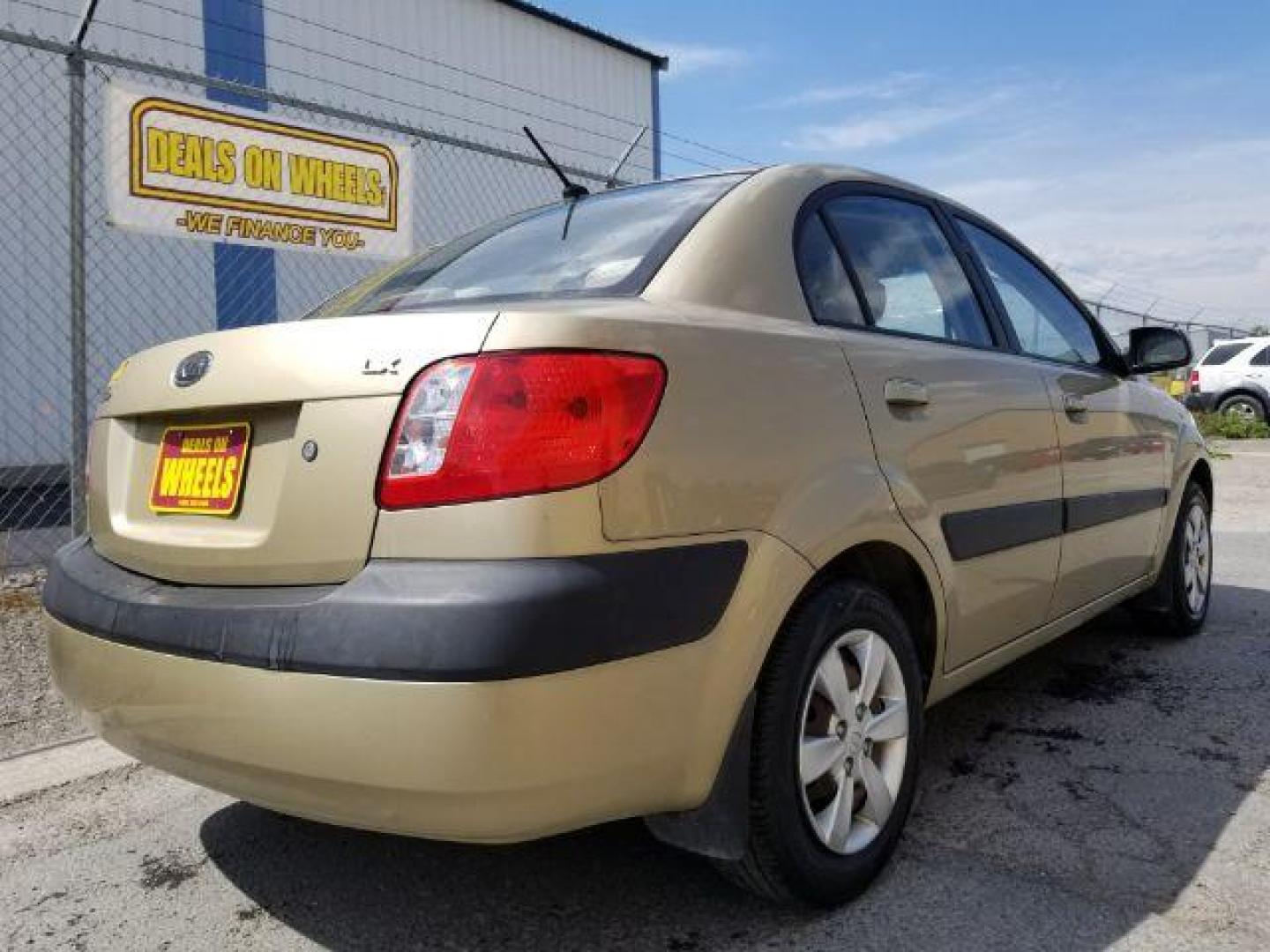 2008 Kia Rio LX (KNADE123186) with an 1.6L L4 DOHC 16V engine, 5-Speed Manual transmission, located at 1800 West Broadway, Missoula, 59808, (406) 543-1986, 46.881348, -114.023628 - Photo#4