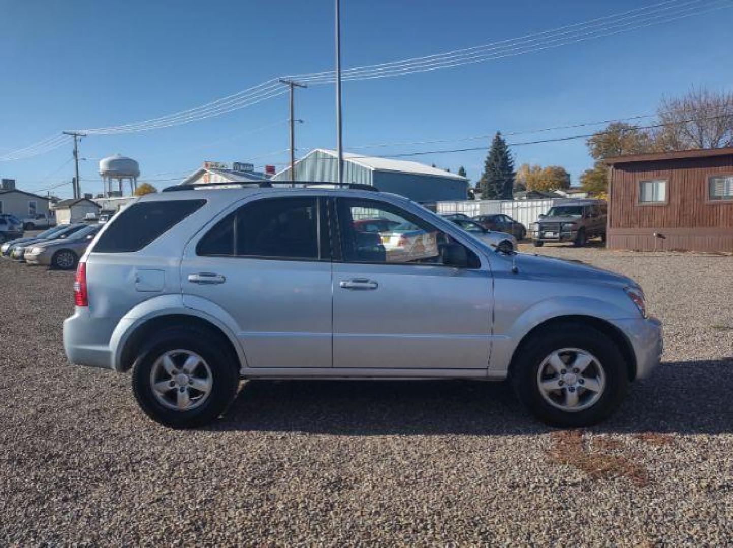 2008 Kia Sorento LX 4WD (KNDJC735885) with an 3.3L V6 DOHC 24V engine, 5-Speed Automatic transmission, located at 4801 10th Ave S,, Great Falls, MT, 59405, 0.000000, 0.000000 - Photo#5