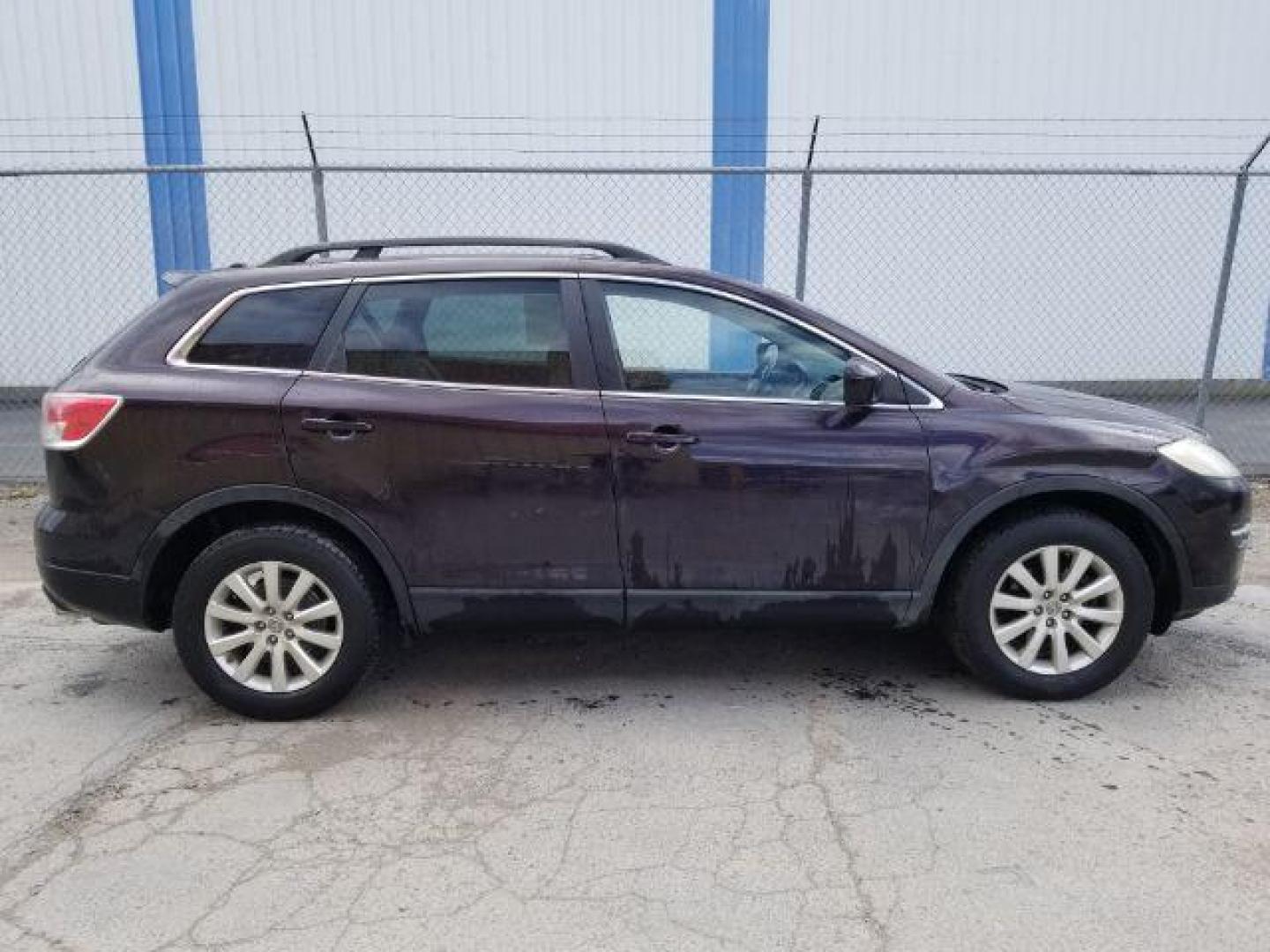 2008 Mazda CX-9 Touring 4WD (JM3TB38V380) with an 3.7L V6 DOHC 24V engine, 6-Speed Automatic transmission, located at 601 E. Idaho St., Kalispell, MT, 59901, 0.000000, 0.000000 - Photo#5