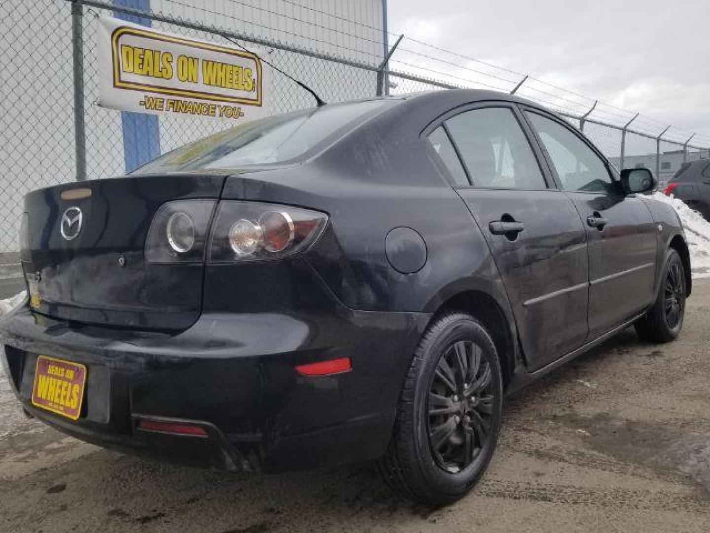 2008 Mazda MAZDA3 i Sport 4-Door (JM1BK12F781) with an 2.0L L4 DOHC 16V engine, located at 1821 N Montana Ave., Helena, MT, 59601, 0.000000, 0.000000 - Photo#4