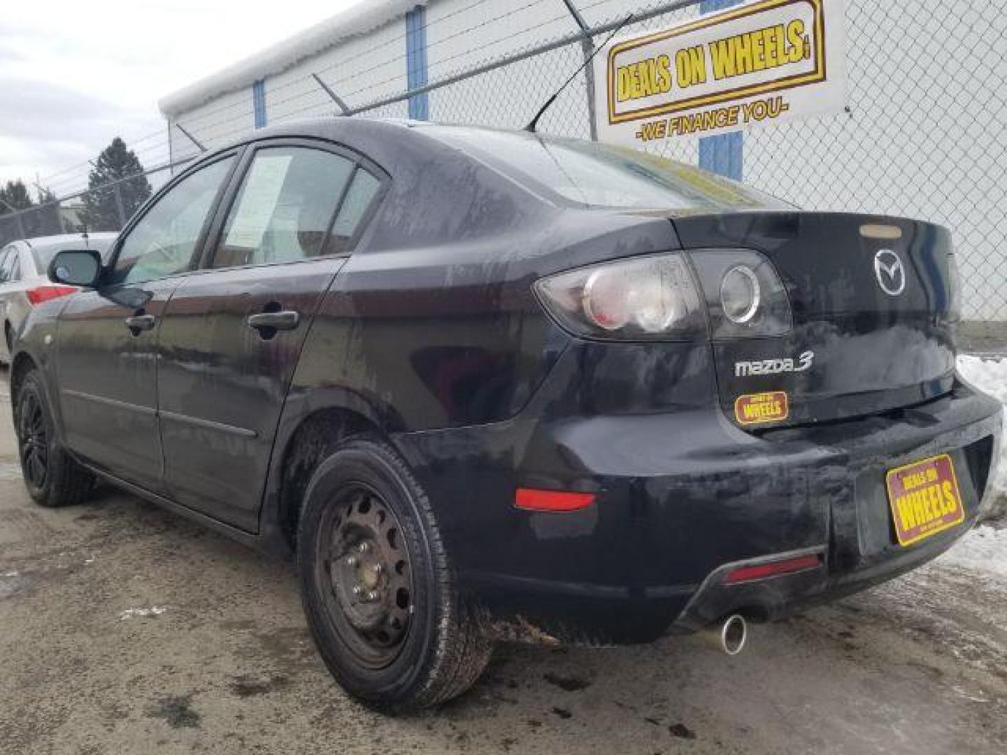 2008 Mazda MAZDA3 i Sport 4-Door (JM1BK12F781) with an 2.0L L4 DOHC 16V engine, located at 1821 N Montana Ave., Helena, MT, 59601, 0.000000, 0.000000 - Photo#5