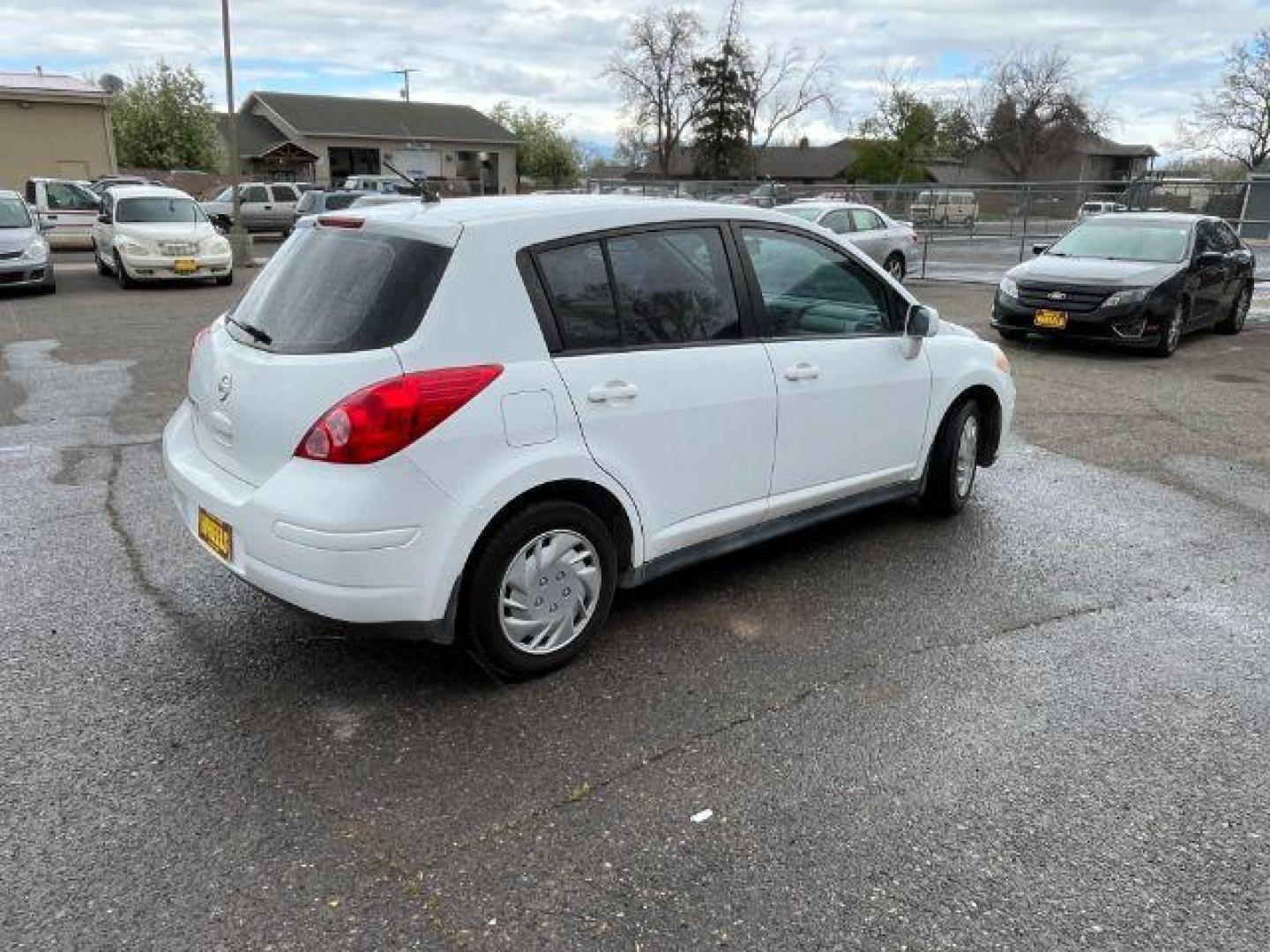 2008 Fresh Powder Nissan Versa 1.8 S (3N1BC13E48L) with an 1.8L L4 DOHC 16V engine, located at 1821 N Montana Ave., Helena, MT, 59601, 0.000000, 0.000000 - Photo#4