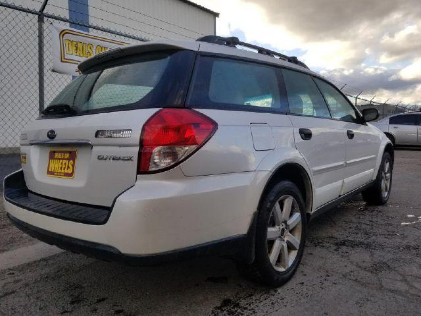 2008 Subaru Outback 2.5i (4S4BP61C487) with an 2.5L H4 SOHC 16V engine, 4-Speed Automatic transmission, located at 4801 10th Ave S,, Great Falls, MT, 59405, 0.000000, 0.000000 - Photo#4