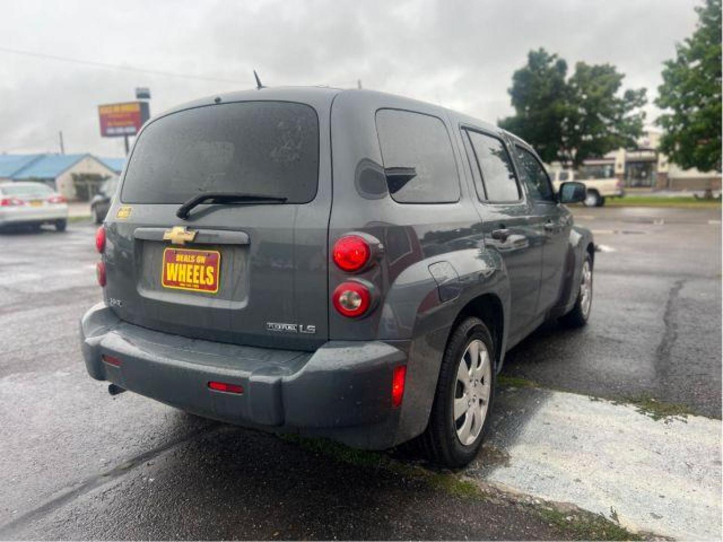 2009 Chevrolet HHR LS (3GNCA13B49S) with an 2.2L L4 DOHC 16V engine, 4-Speed Automatic transmission, located at 601 E. Idaho St., Kalispell, MT, 59901, 0.000000, 0.000000 - Photo#4