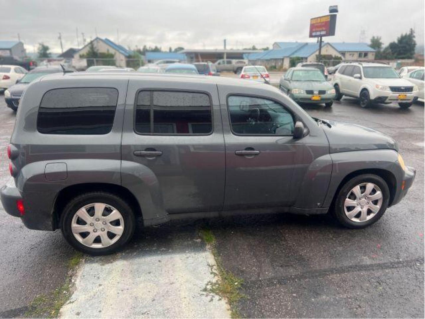 2009 Chevrolet HHR LS (3GNCA13B49S) with an 2.2L L4 DOHC 16V engine, 4-Speed Automatic transmission, located at 601 E. Idaho St., Kalispell, MT, 59901, 0.000000, 0.000000 - Photo#5