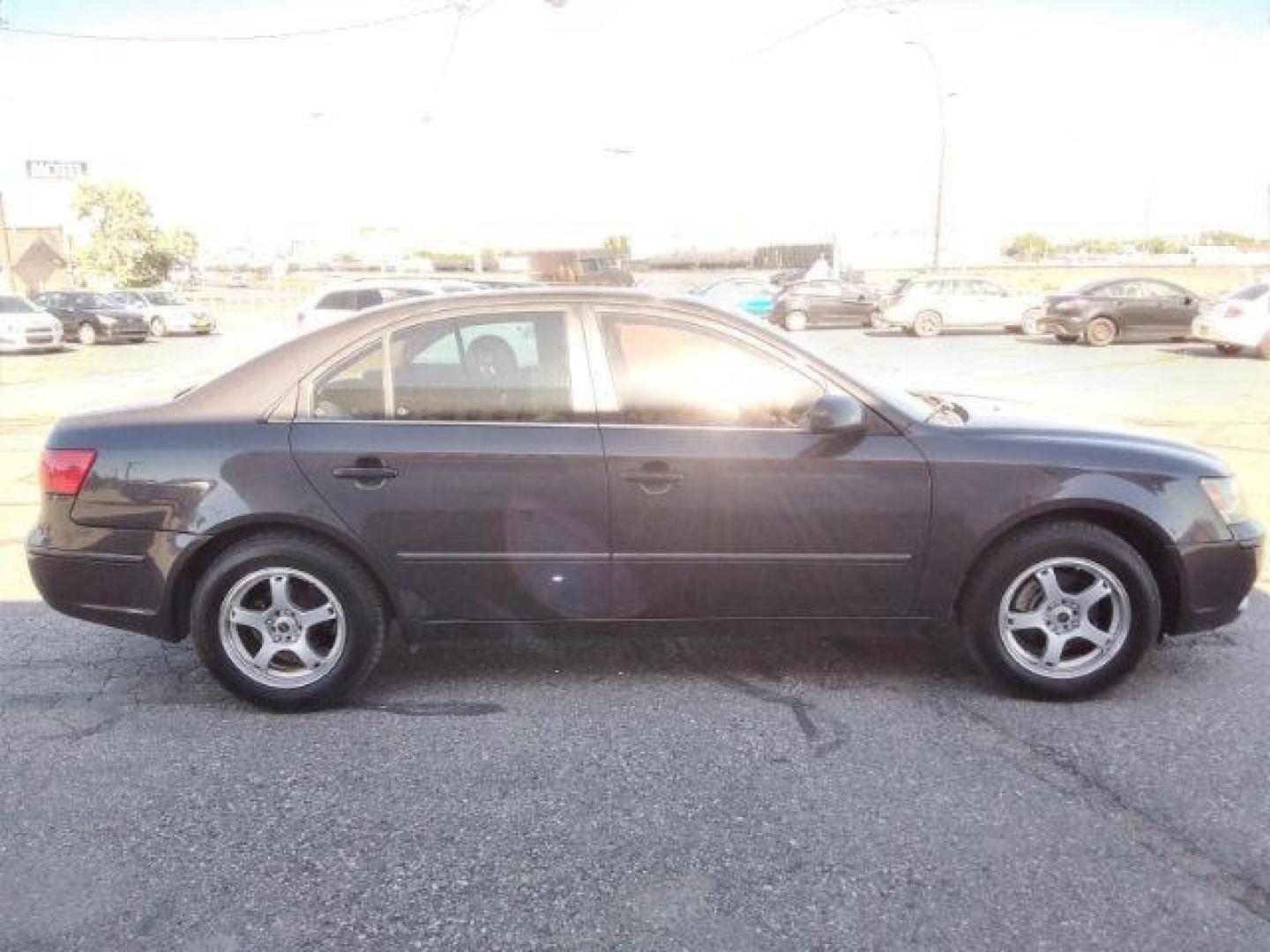 2009 Hyundai Sonata GLS (5NPET46C59H) with an 2.4L L4 DOHC 16V engine, located at 4047 Montana Ave., Billings, MT, 59101, 45.770847, -108.529800 - Photo#5