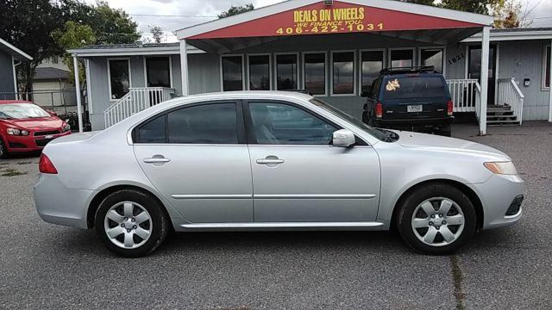 2009 Kia Optima LX (KNAGE228395) with an 2.4L L4 DOHC 16V engine, 4-Speed Automatic transmission, located at 1821 N Montana Ave., Helena, MT, 59601, 0.000000, 0.000000 - Photo#3