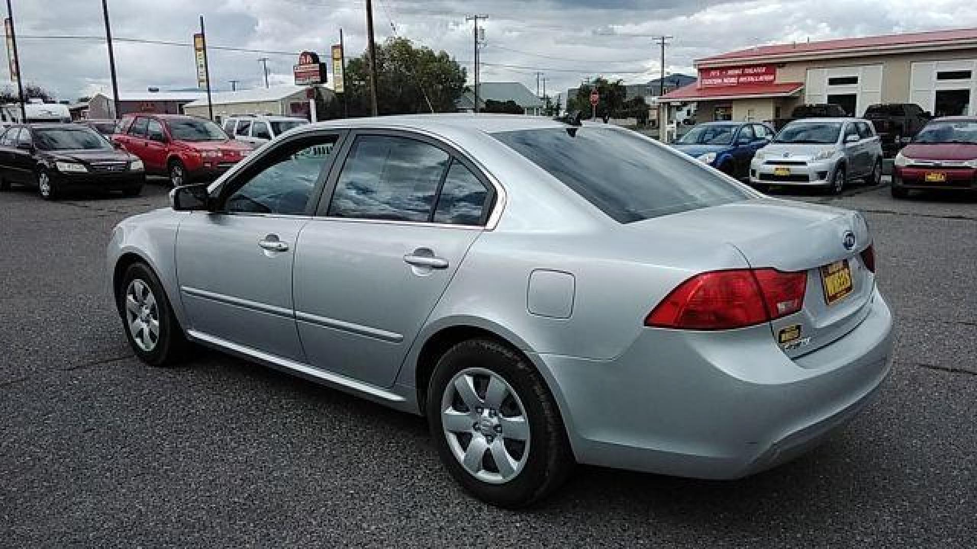 2009 Kia Optima LX (KNAGE228395) with an 2.4L L4 DOHC 16V engine, 4-Speed Automatic transmission, located at 1821 N Montana Ave., Helena, MT, 59601, 0.000000, 0.000000 - Photo#6