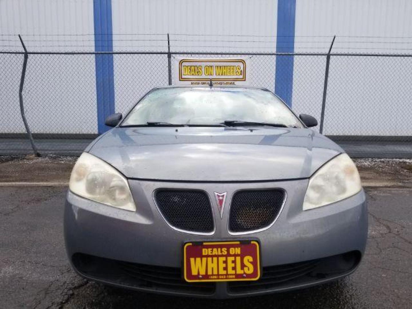 2009 Pontiac G6 Sedan (1G2ZG57BX94) with an 2.4L L4 DOHC 16V engine, 4-Speed Automatic transmission, located at 4801 10th Ave S,, Great Falls, MT, 59405, 0.000000, 0.000000 - Photo#1