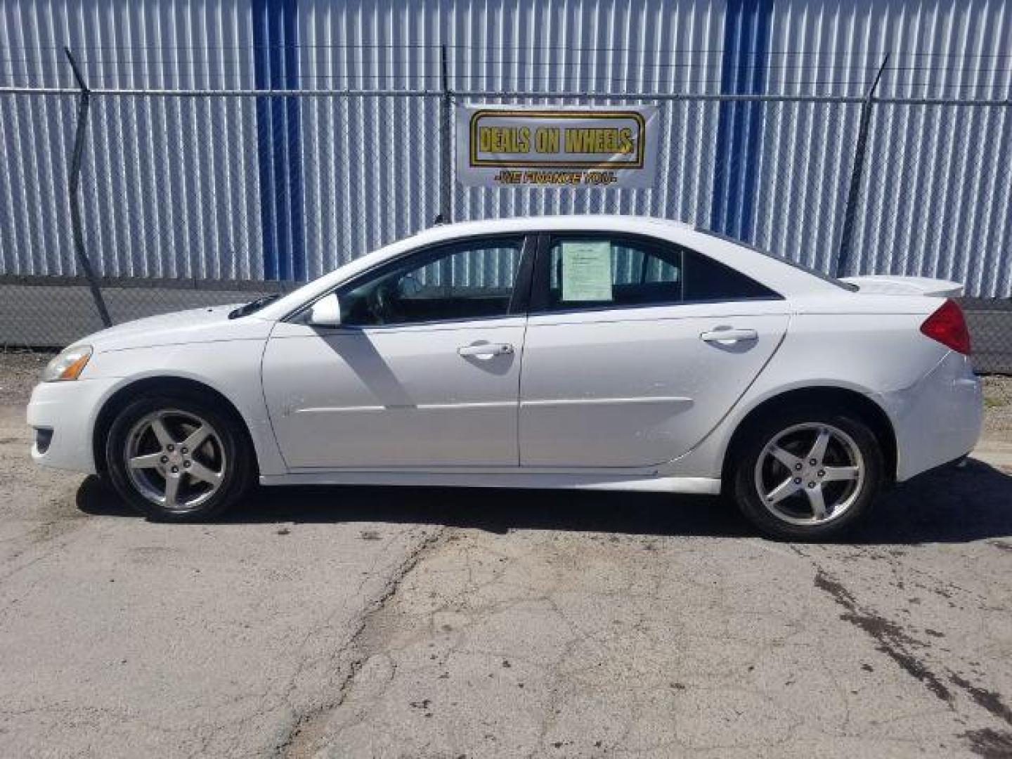 2009 Pontiac G6 Sedan (1G2ZJ57K894) with an 3.5L V6 OHV 12V engine, 4-Speed Automatic transmission, located at 4801 10th Ave S,, Great Falls, MT, 59405, 0.000000, 0.000000 - Photo#2