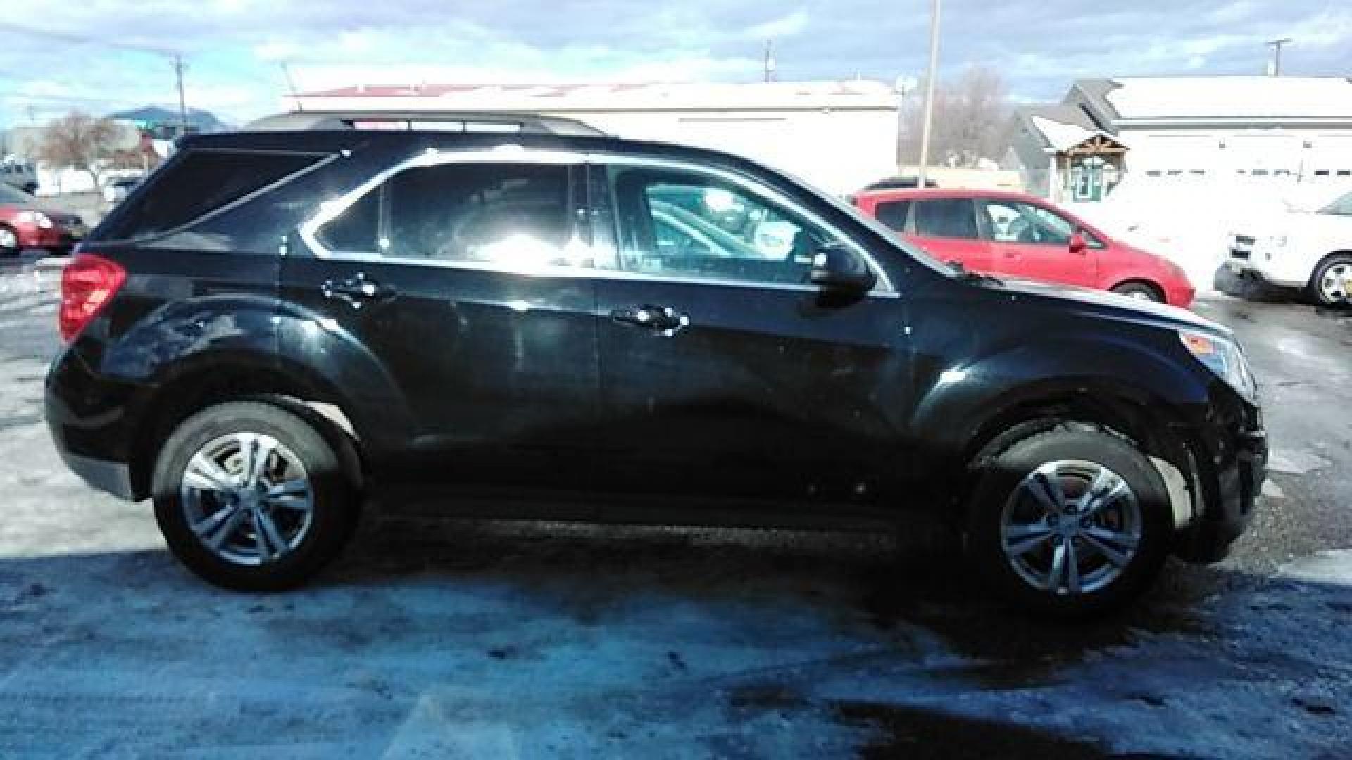 2010 Chevrolet Equinox LT1 AWD (2CNFLEEW4A6) with an 2.4L L4 DOHC 16V engine, 6-Speed Automatic transmission, located at 1821 N Montana Ave., Helena, MT, 59601, 0.000000, 0.000000 - Photo#2